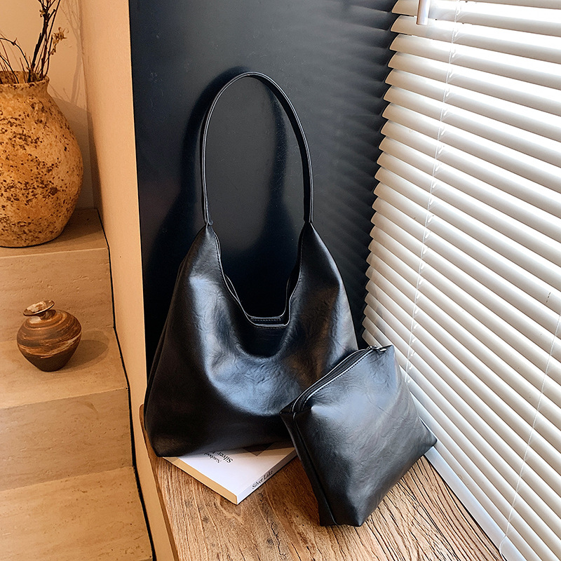 Women Bags 2026 Trends - Retro Simple Large Women Tote Shoulder